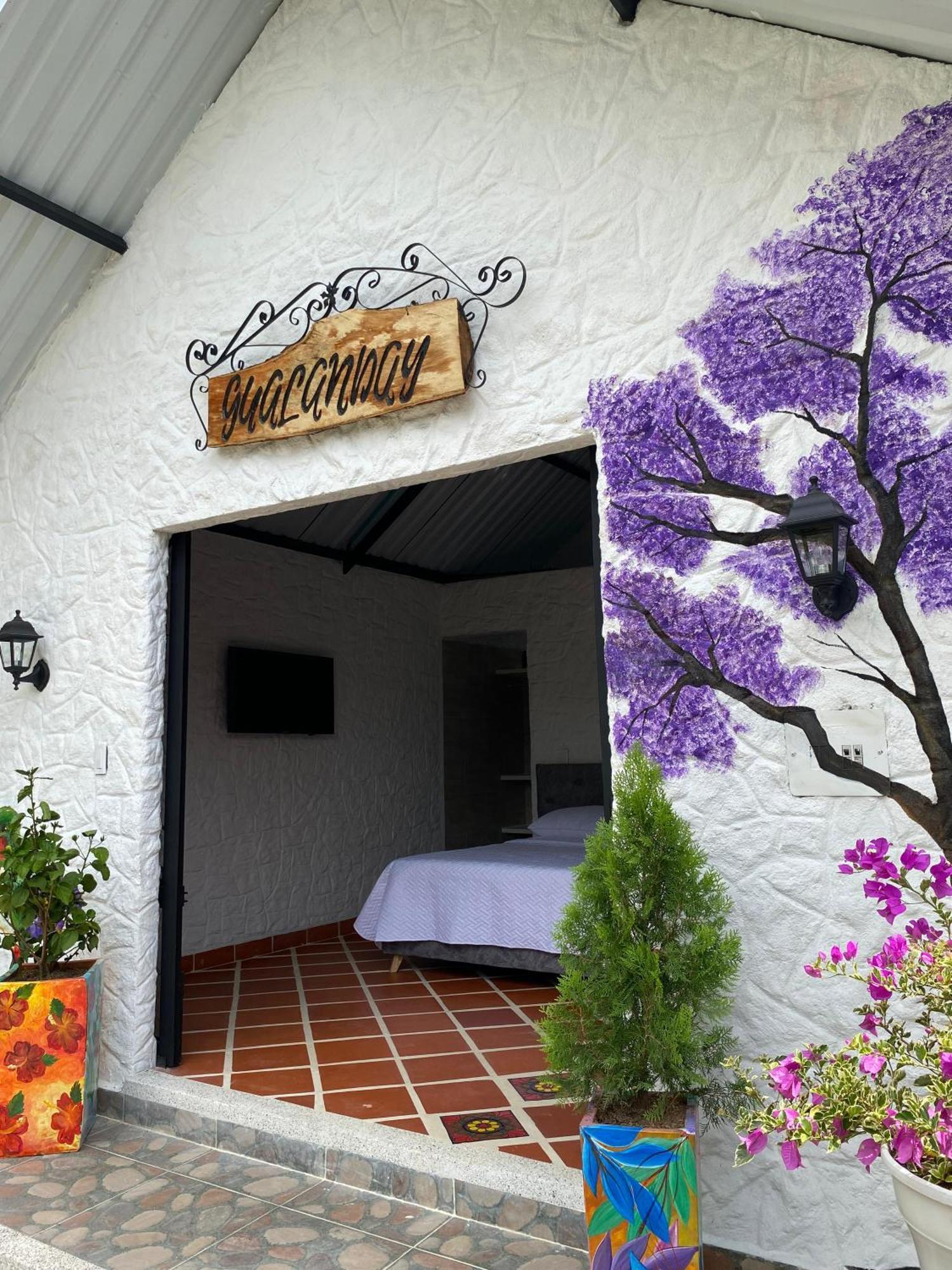 Villa Del Prado Gigante Exterior photo